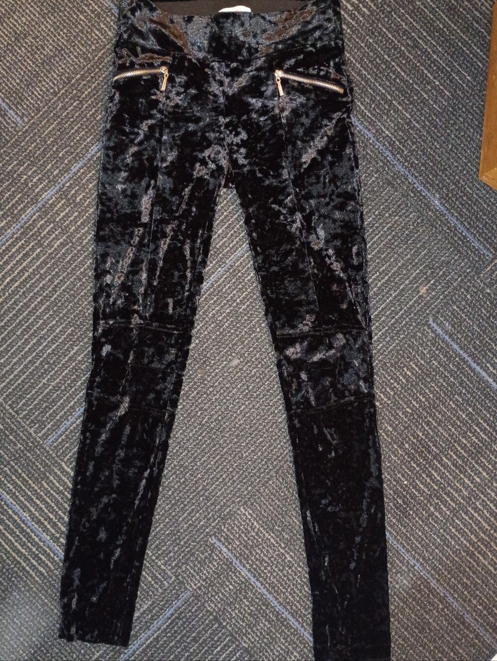 Candie's Black Crushed Velvet Skinny Jeans with Zip Accents Size Small